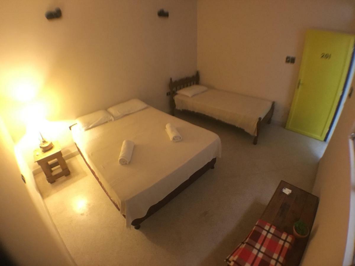 Hostal El Farol Асунсьйон Екстер'єр фото